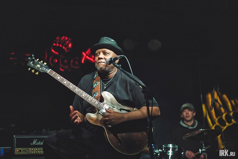 Концерт Карлоса Джонсона в Иркутске. Фото Артема Моисеева