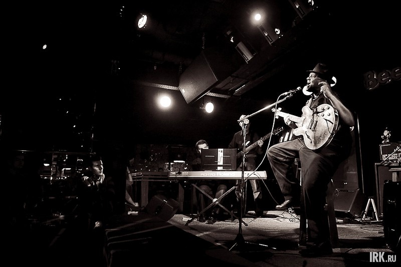 Концерт Карлоса Джонсона в Иркутске. Фото Артема Моисеева
