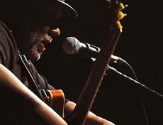 Концерт Карлоса Джонсона в Иркутске. Фото Артема Моисеева