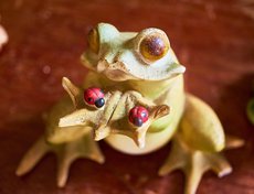 Ловец солнца. Подарен подругой. Стоит на окне и привлекает тепло в дом.