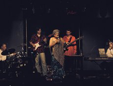 Арли Леонард и группа «Доктор джаз». Фото Артема Моисеева