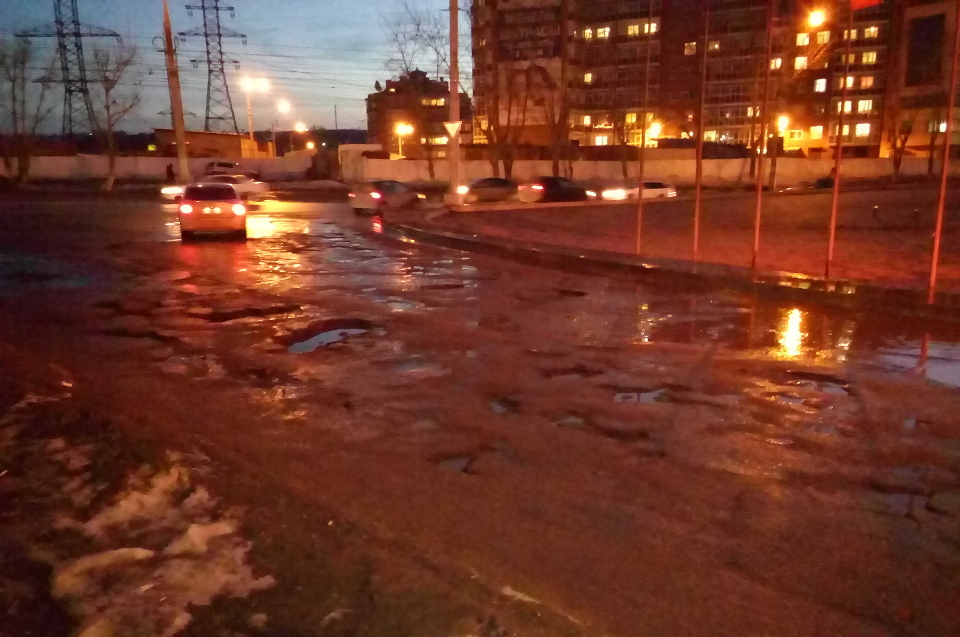 Улица Академическая, дом 25. Фото прислал Александр Боровский