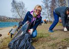 На общегородском субботнике в 2015 году. Фото Ильи Татарникова