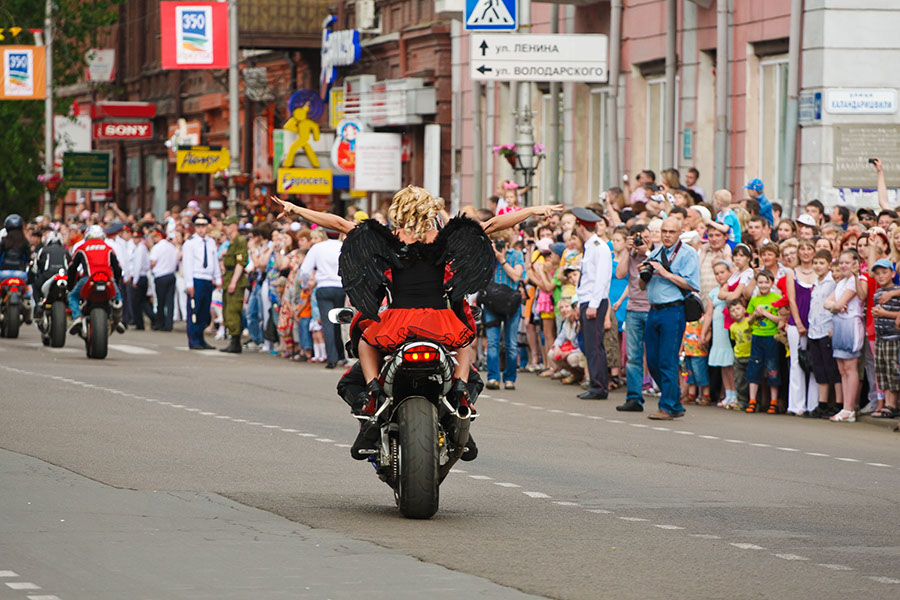 Карнавал «Шагаем вместе». Фото Владимира Смирнова, IRK.ru