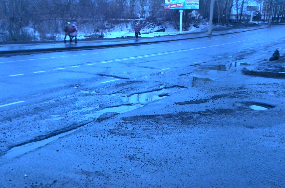 Улица Лермонтова, в районе остановки «Микрохирургия глаза»