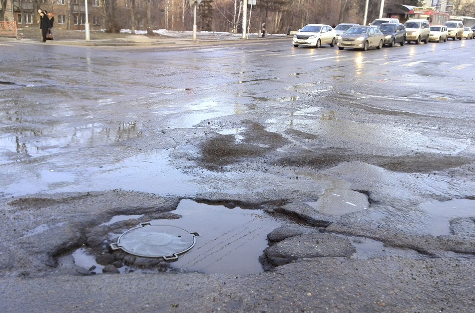 Перекресток улиц Лермонтова и Улан-Баторской. Фото предоставлено читателем