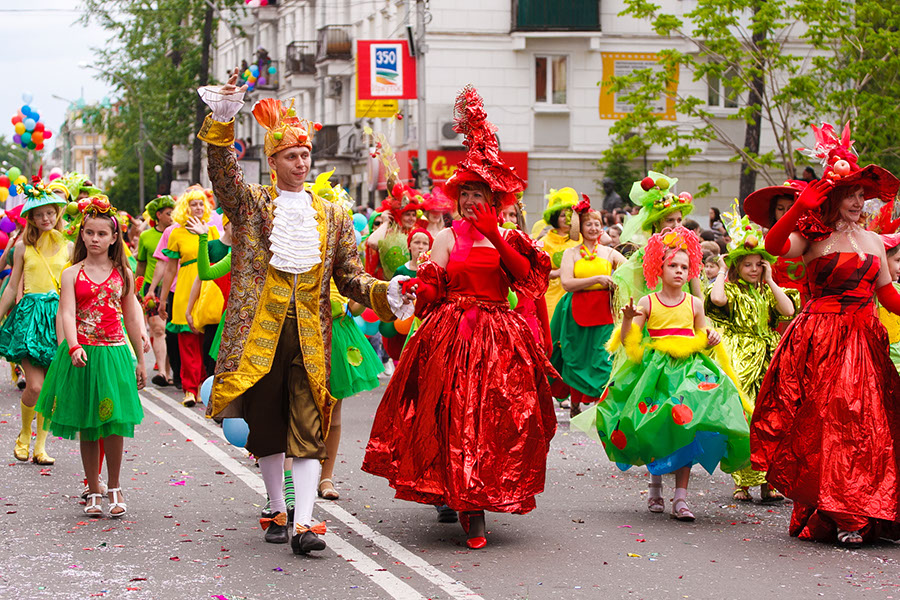 Карнавал «Шагаем вместе». Фото Владимира Смирнова, IRK.ru