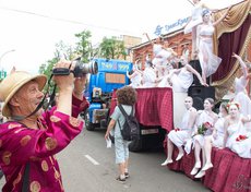 Карнавал в Иркутске. Автор фото - Валерий Зонов