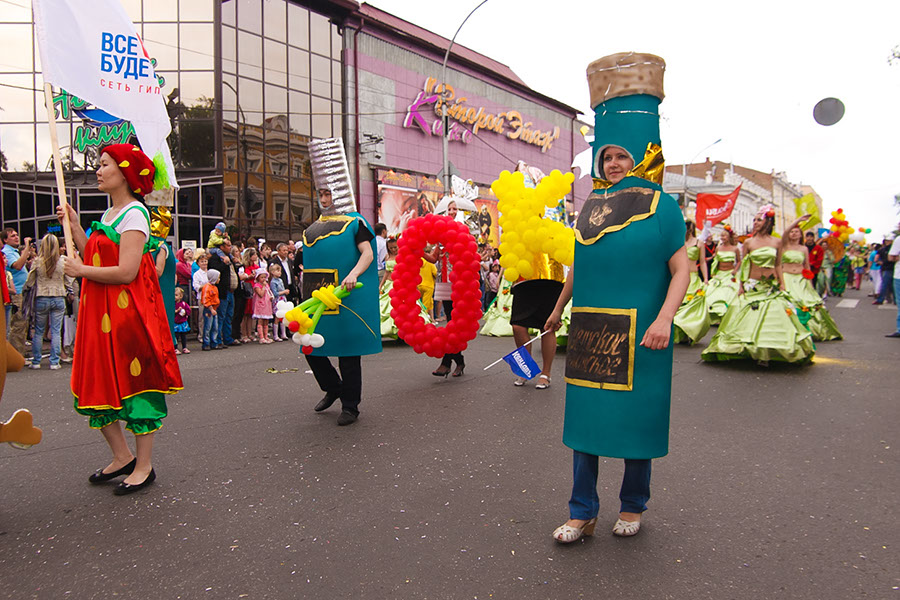 Карнавал «Шагаем вместе». Фото Владимира Смирнова, IRK.ru