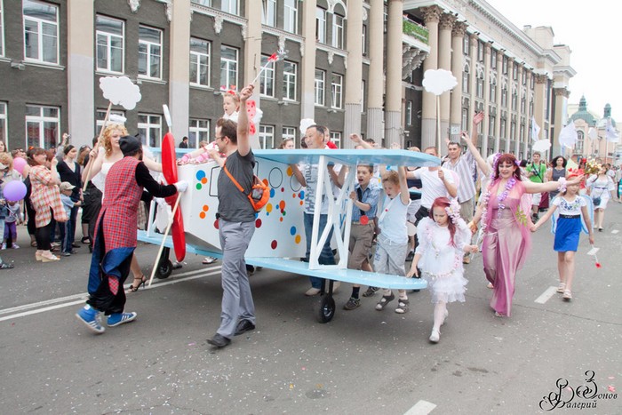 Карнавал в Иркутске. Автор фото - Валерий Зонов