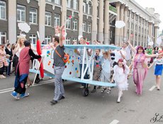 Карнавал в Иркутске. Автор фото - Валерий Зонов