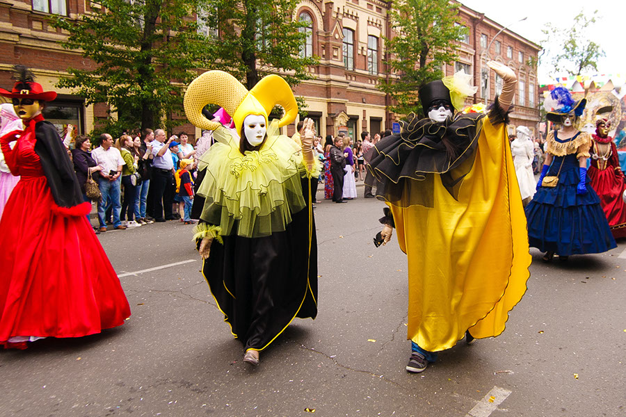 Карнавал «Шагаем вместе». Фото Владимира Смирнова, IRK.ru