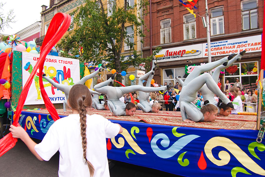 Карнавал «Шагаем вместе». Фото Владимира Смирнова, IRK.ru
