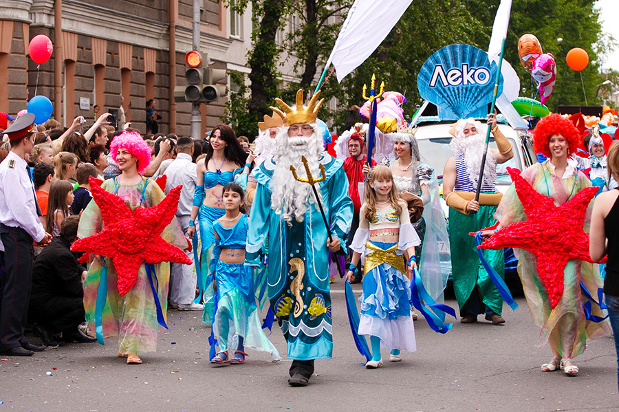 Карнавал «Шагаем вместе». Фото Владимира Смирнова, IRK.ru