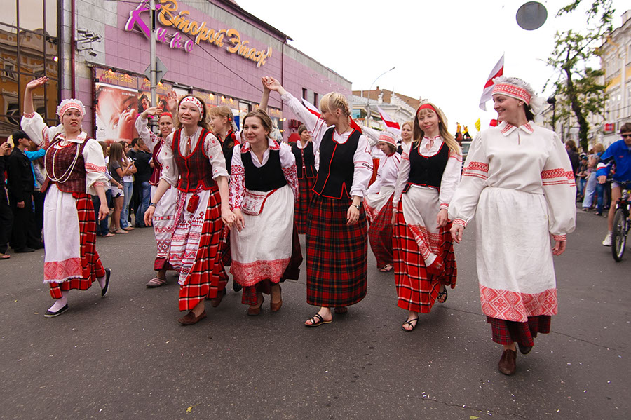 Карнавал «Шагаем вместе». Фото Владимира Смирнова, IRK.ru