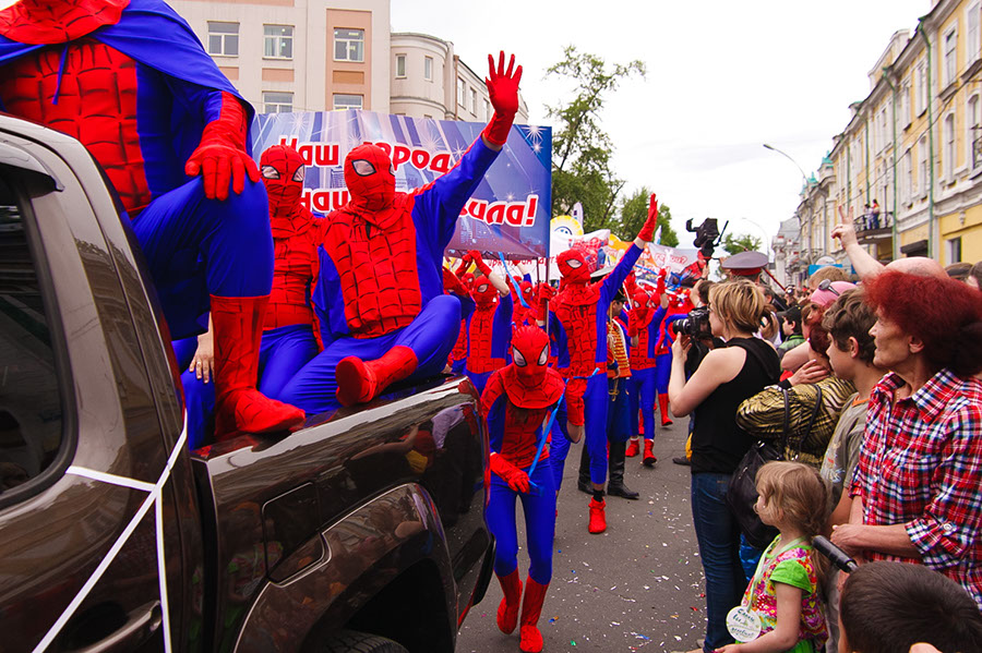 Карнавал «Шагаем вместе». Фото Владимира Смирнова, IRK.ru