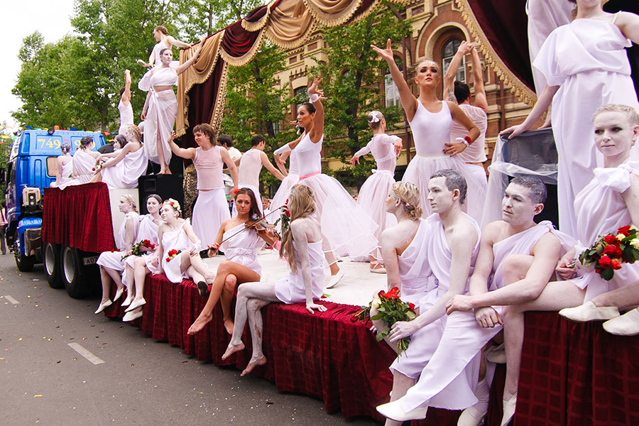 Карнавал «Шагаем вместе». Фото Владимира Смирнова, IRK.ru