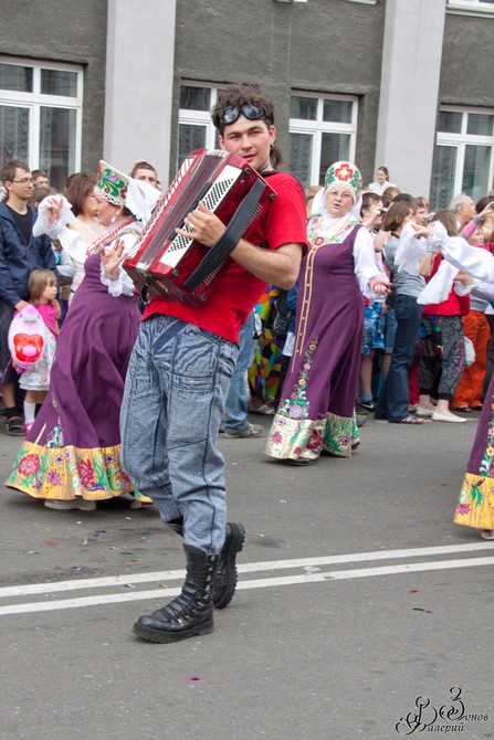 Карнавал в Иркутске. Автор фото - Валерий Зонов