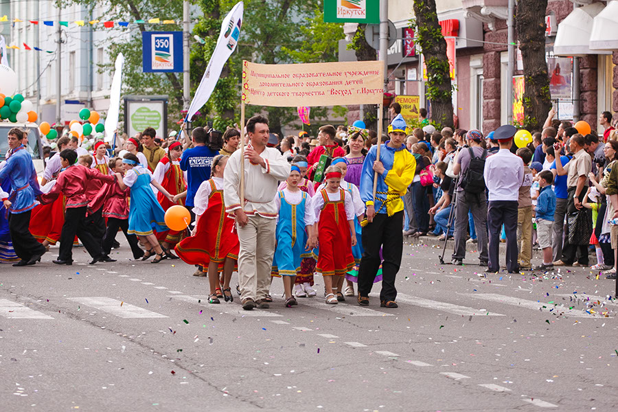 Карнавал «Шагаем вместе». Фото Владимира Смирнова, IRK.ru