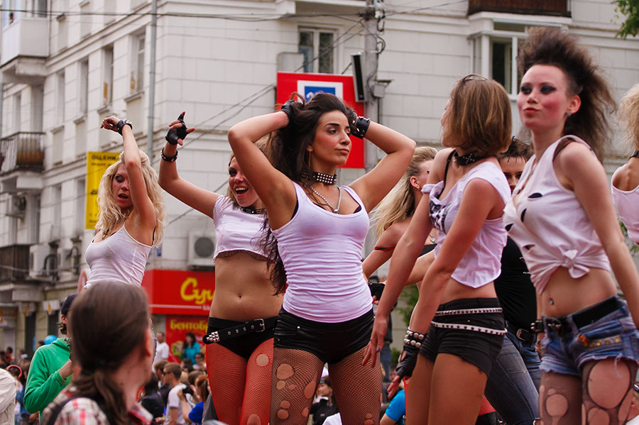 Карнавал «Шагаем вместе». Фото Владимира Смирнова, IRK.ru