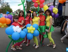 Городской карнавал «Шагаем вместе». Автор фото - Ольга Дужак