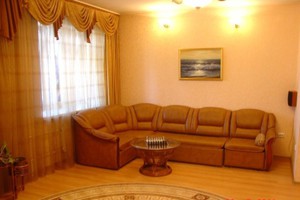 6-комнатная квартира на улице Сибирской: 250 кв.м, 18 500 000 рублей.