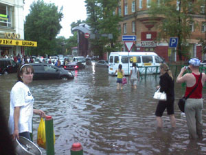 Перекресток улиц Дзержинского и Фурье. Фото с сайта angara.net.