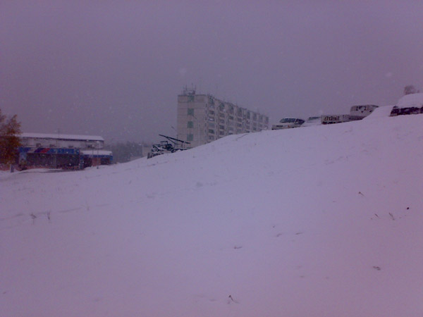 Ураган в микрорайоне Зеленый. Фото Юрия Ачимова.