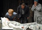 Сцена из спектакля «Последний срок». Фото с сайта www.dramteatr.ru.