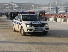 И, конечно, завершал процессию экипаж ДПС.