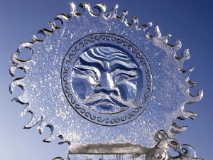 Ледовая скульптура. Фото с сайта www.ratanews.ru.