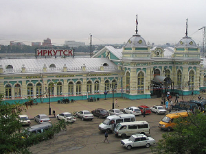 Железнодорожный вокзал. Фото с сайта www.li.ru.