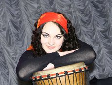 Участница концерта Надя Тагильцева.