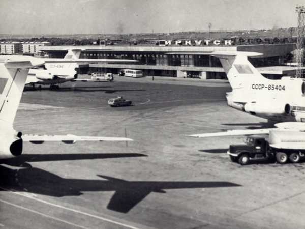 Перрон аэропорта в 1980 году.