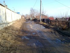 Участок дороги по улице Миронова между улицами Шмидта и Звездинская. Фото прислал Игорь Иващенко.