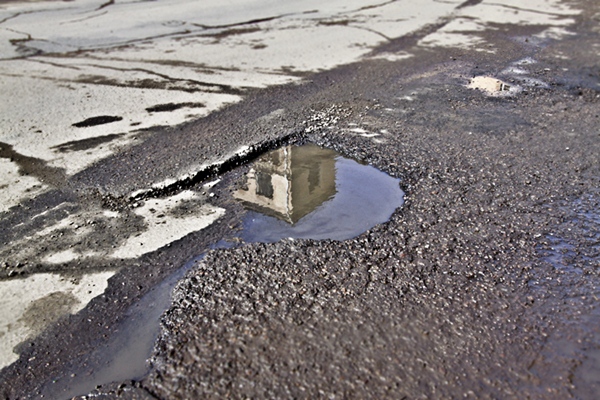 И в мутных лужах отражаются дома… Городская романтика.