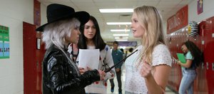 Три сериала для просмотра с детьми на выходных: пришельцы, ведьмы и супергерои