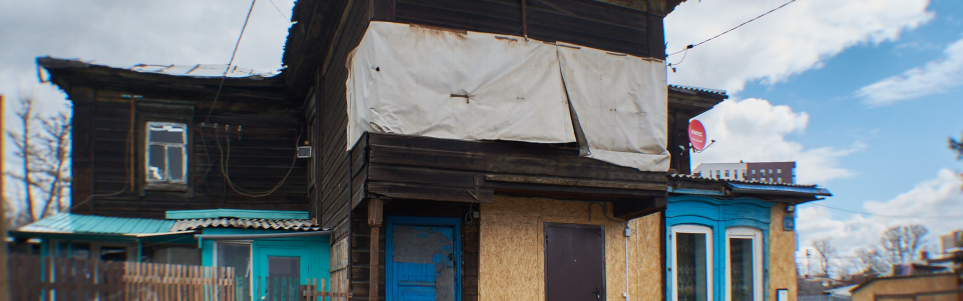В Иркутске жильцы двухэтажного дома с рухнувшим потолком опасаются за свои жизни