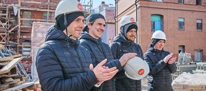 Хоккеисты «Байкал-Энергии» посетили реконструкцию Курбатовских бань
