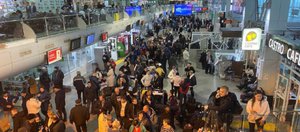Отмена рейсов и ожидание по 13 часов: что происходит в аэропорту Иркутска после аварии с Airbus А-320-200