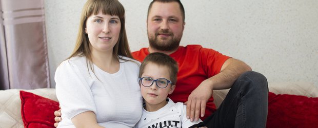 «Мечтаю увидеть лицо сына»: иркутянка борется с потерей зрения