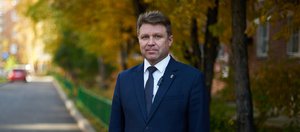 Хоккейный корт и Курсантский сквер: депутат Алексей Грешилов рассказал о развитии округа №16