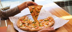 Комбо «Леди Баг и Супер-Кот», пицца с креветками и лимонады: летние новинки в «Додо Пицце»