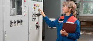 «Неженские» профессии: как сотрудницы ГЭС покоряют энергетику