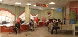 «Тут лечению помогают даже стены»: обновленная поликлиника в Иркутске радует родителей маленьких пациентов