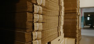 Жизнь кипит: как незрячие мастера и ветераны СВО вместе развивают иркутское предприятие