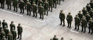 Где и как выгоднее служить по контракту? Отвечает специалист