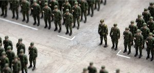 Где и как выгоднее служить по контракту? Отвечает специалист