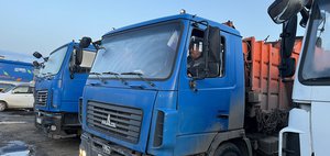 «Я тот, кто мешает спать в 6:58»: о чем водитель мусоровоза из Иркутска рассказывает в своем блоге?