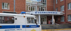 «Пришел убить врачей»: пациент, напавший с ножом на врачей, не раскаялся в содеянном